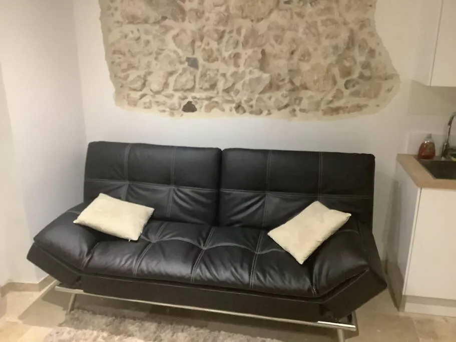Appartement Charmant Deux Pieces Dans Le Vieil Antibes Safranier