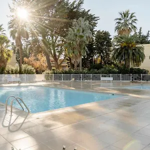 Appartamento Spacious At A 5 Min Walk From The Beach, Antibes